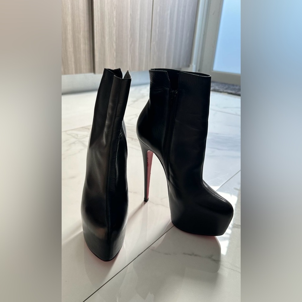 Christian Louboutin Daffodil bootie leather platform